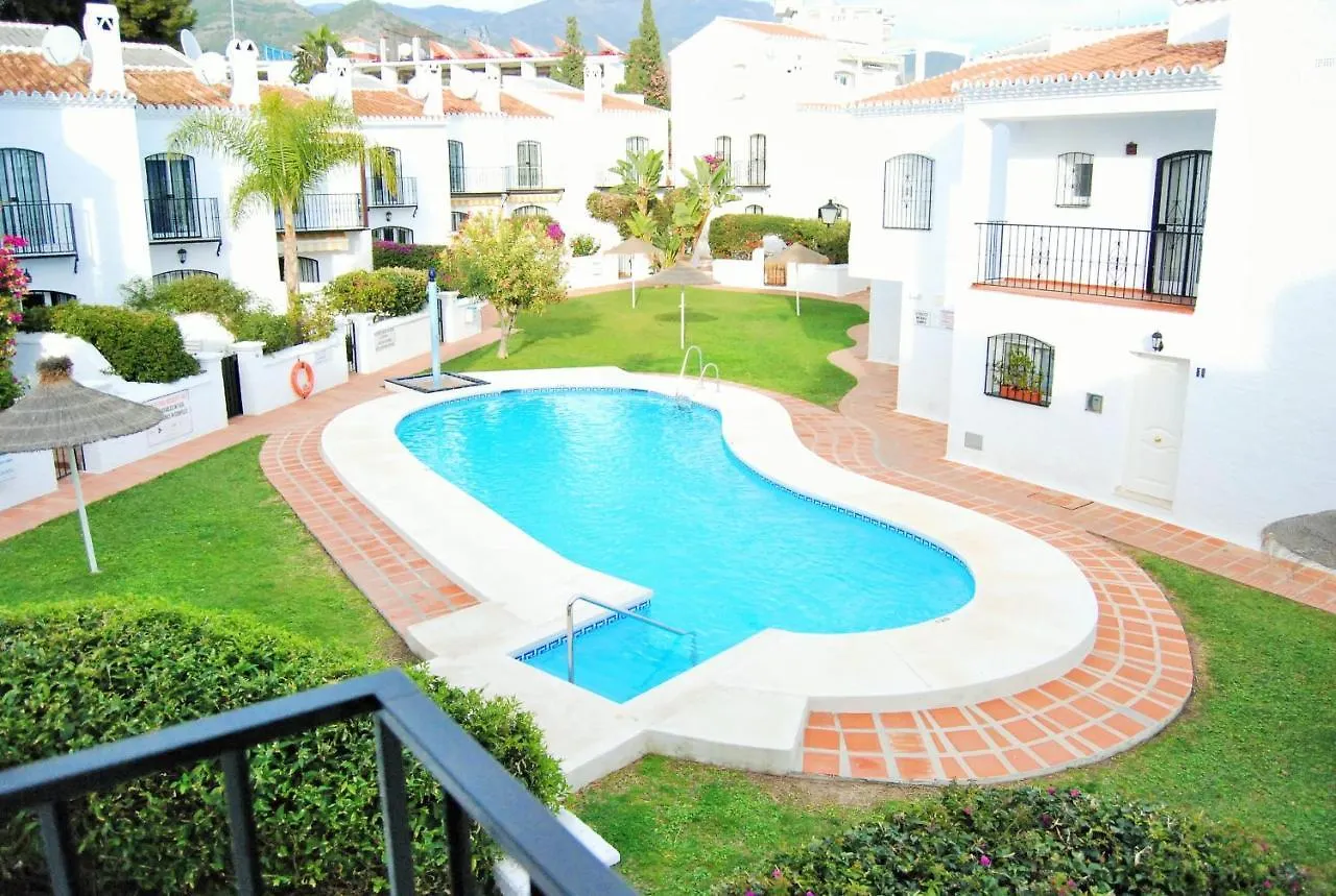 Los Pinos 29 Villas Casasol contacts
